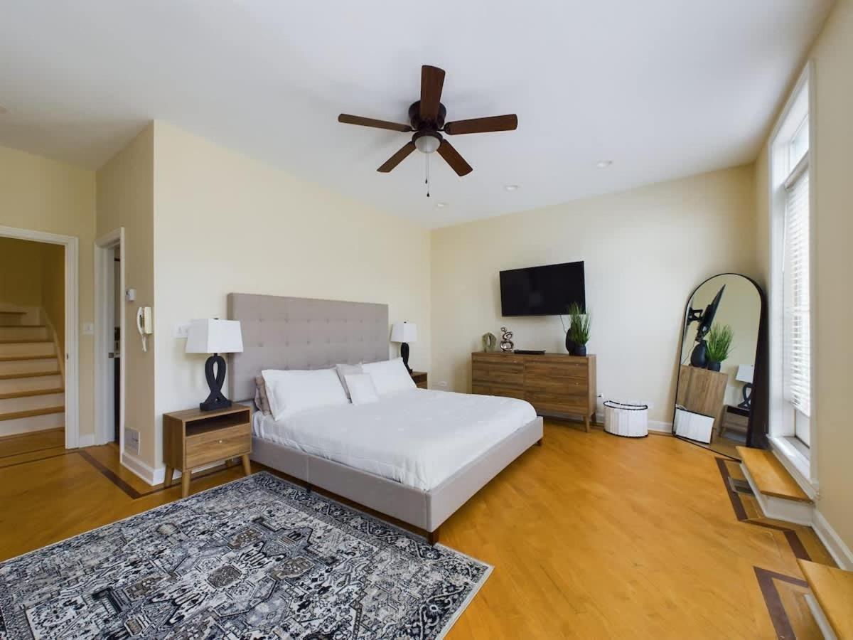 Luxe 4Br With Hot Tub & Game Room Чикаго Экстерьер фото